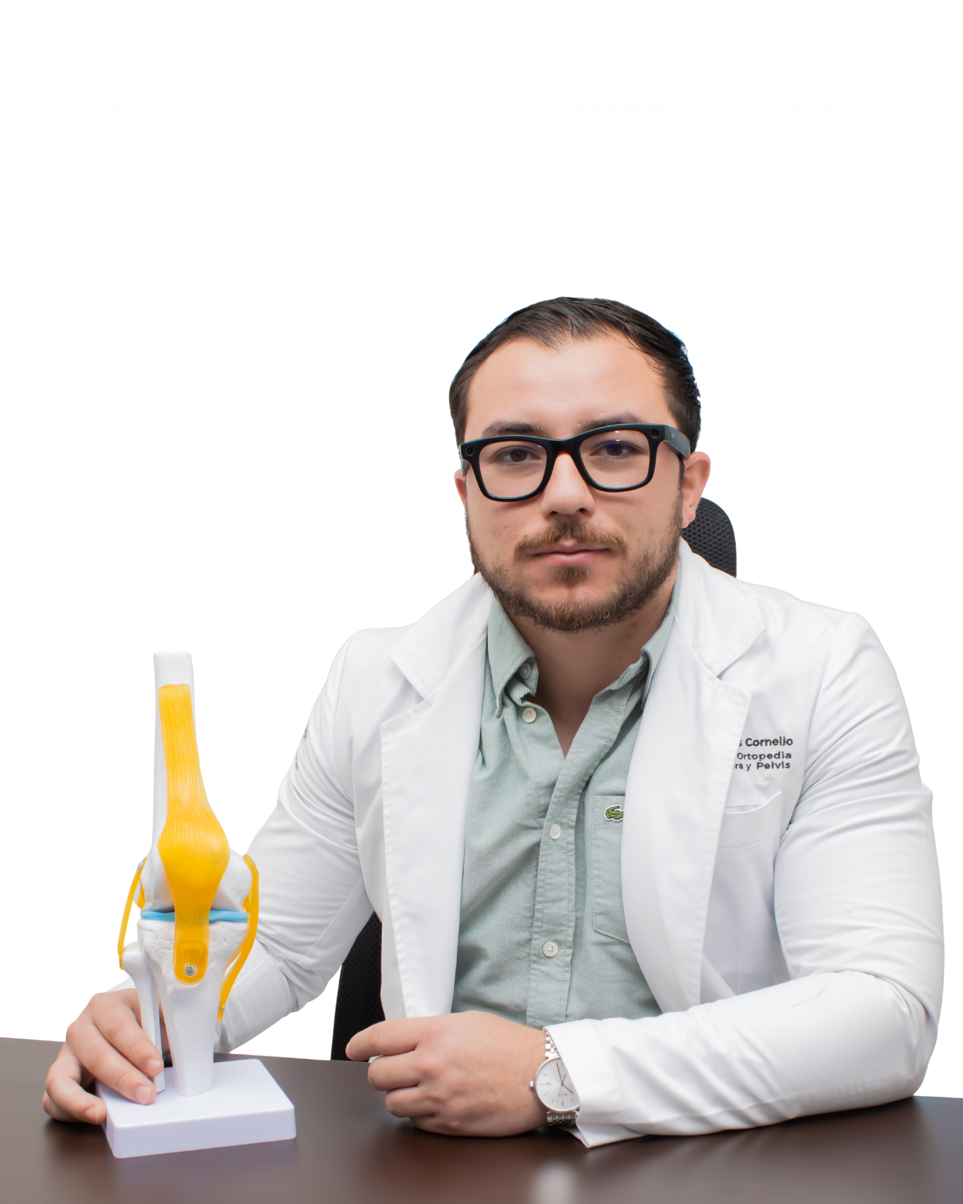 Dr. Federico Ávalos Cornelio — Traumatólogo y Ortopedista
